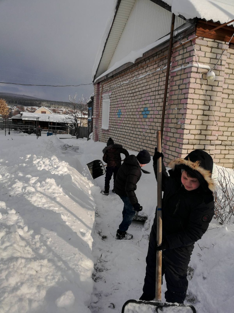 изображение новости: Акция «Помоги почистить снег»